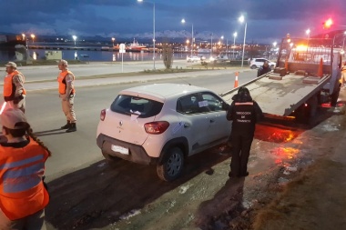 Tránsito: La Municipalidad de Ushuaia y la Prefectura Naval realizan operativos de control en conjunto