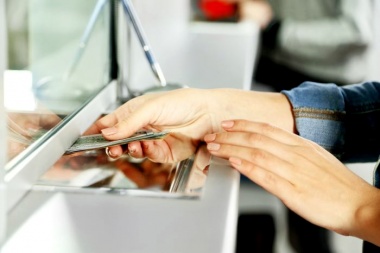 Bancarios sumó 1,6% de aumento retroactivo a diciembre e igualó la inflación de 2018