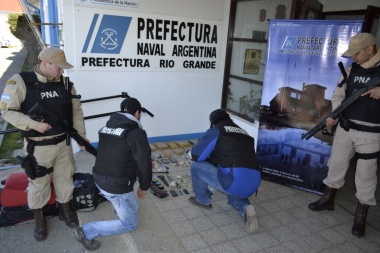 Operativo de drogas en Río Grande: tres detenidos con 10 kilos de marihuana