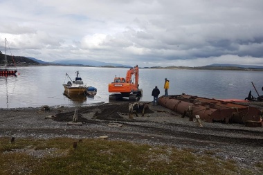 Avanza la obra de construcción del muelle para pescadores artesanales de Almanza