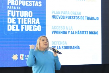 Bertone y su gabinete debatieron la agenda de gobierno para los próximos cuatro años