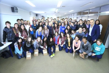 “Conociendo nuestra industria”: Alumnos de Ushuaia visitaron fábrica en Río Grande