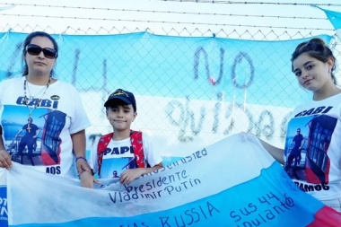 ARA San Juan: "Mi marido me dijo que un submarino inglés los siguió"