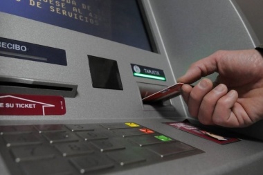 Por el paro y los feriados, habrá cinco días sin atención en los bancos