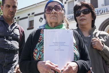 Malvinas: familiares de los caídos viajarán el 15 de marzo a Darwin para identificar sus tumbas