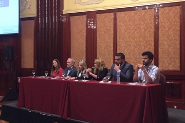 El intendente Vuoto participó en la 'Jornada de Diálogo de Ciudades' en la previa del G20
