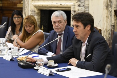 Roma y Stefani encabezaron la recepción de una comitiva de Bielorrusia