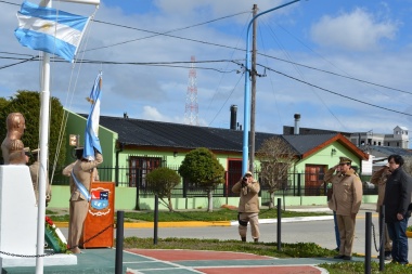 Nogar participó del homenaje al primer Prefecto Nacional Martín Thompson