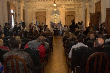 La gobernadora Bertone homenajeó a excombatientes de Malvinas en Bragado