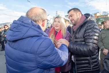 Bertone y Vuoto encabezaron un homenaje a los tripulantes del ARA San Juan
