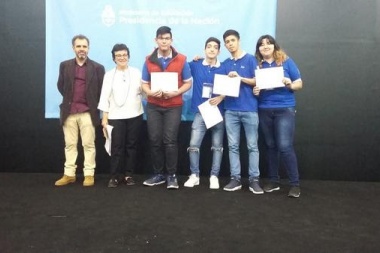 Estudiantes riograndenses recibieron un reconocimiento por proyecto de vivero automatizado