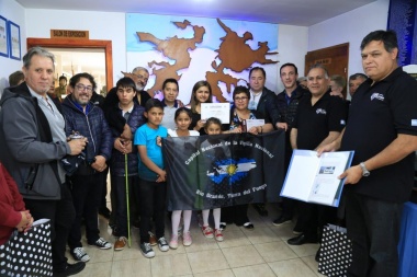 Gobierno entregó premios a los estudiantes ganadores del concurso "Siempre Malvinas"
