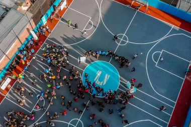 Vuoto y Bertone inauguraron el playón deportivo del barrio San Salvador
