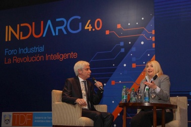 "Nos tenemos que enfocar en el futuro": Bertone inauguró un foro sobre industria en Ushuaia
