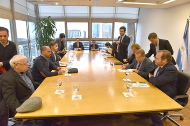 Comitiva del Observatorio Malvinas se reunió con autoridades de Cancillería