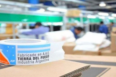 Por dólar y tasas, caen ventas y se derrumba 40% la producción de TV, celulares y electro