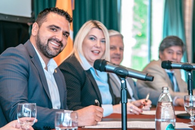 Vuoto y Bertone anunciaron un plan de obras para Ushuaia por más de $500 millones
