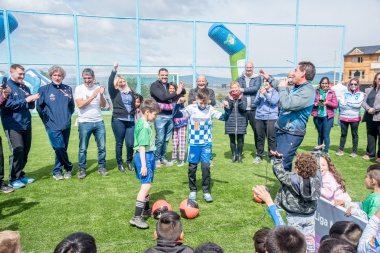 Vuoto y Bertone inauguraron las mejoras realizadas al playón deportivo "El Choconcito"