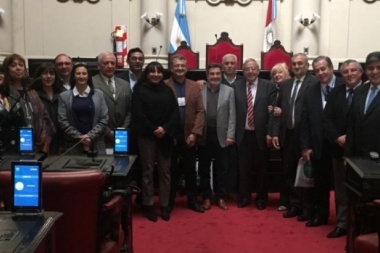 Arcando participó de la mesa ejecutiva del bloque argentino de Unión de Parlamentarios
