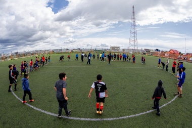 En Río Grande, el Municipio realiza actividades recreativas con clubes y escuelitas de fútbol