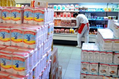 Supermercados y mayoristas suben los precios un 15%, pero estiman "salto fuerte" en octubre