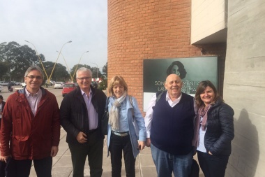 El rector de la UNTDF visitó a Milagro Sala en el penal de Jujuy