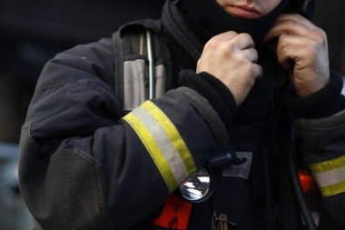 Bomberos Voluntarios cerraron los cuarteles y lo atribuyen a demoras en los pagos