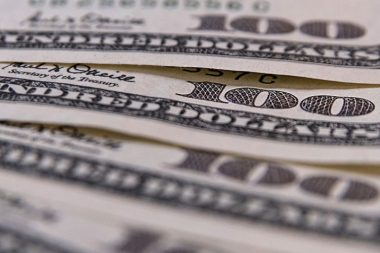 El Gobierno dispuso un tope de compra mensual de USD 10 mil para personas fÃsicas
