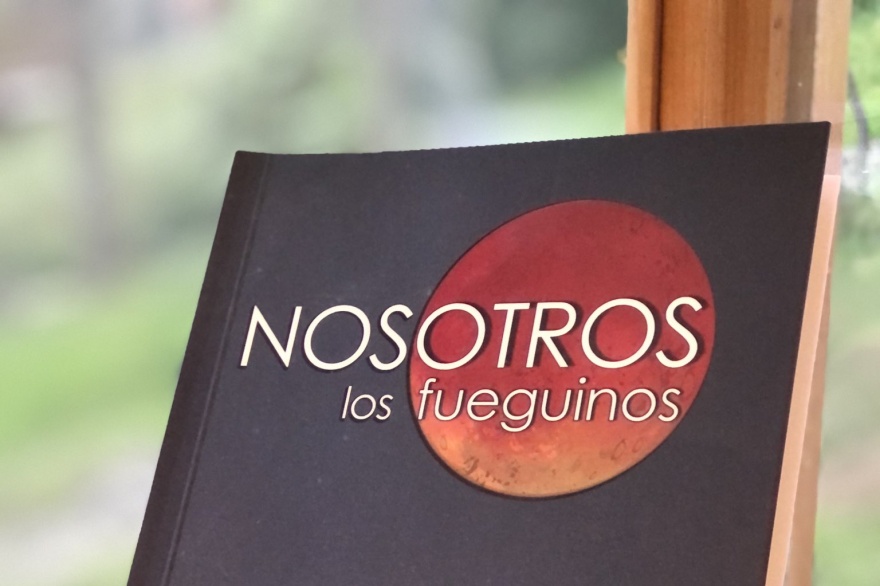 “Nosotros los fueguinos” será presentado el viernes a las 18 desde la Boutique del Libro. Foto: Guillermo Worman.