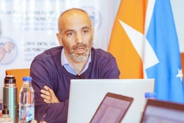 "Se debe descartar de plano la salmonicultura a gran escala en el Canal Beagle"