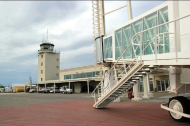 Aerolíneas garantizó que en abril habrá 10 vuelos semanales a Río Grande y otros 12 en mayo