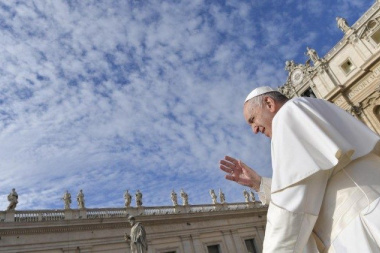 El Vaticano confirmó que el papa Francisco murió tras sufrir un derrame cerebral