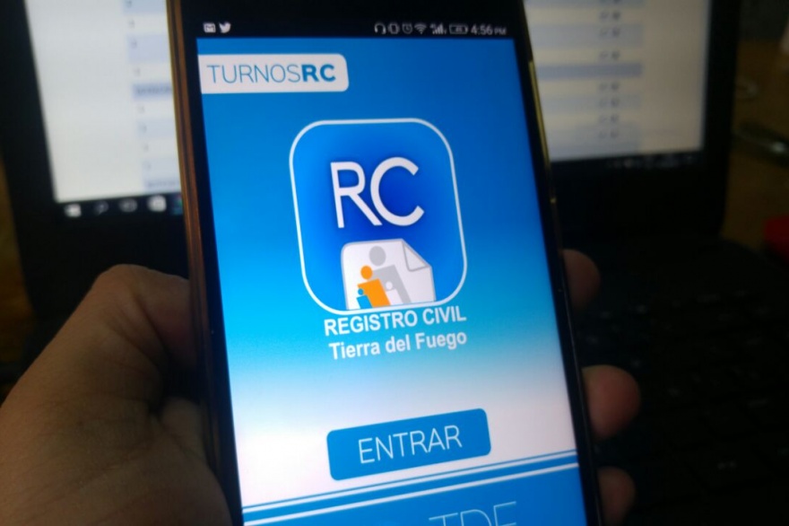 La nueva aplicación para celulares fue presentada hoy en Casa de Gobierno. Foto: Crítica Sur.