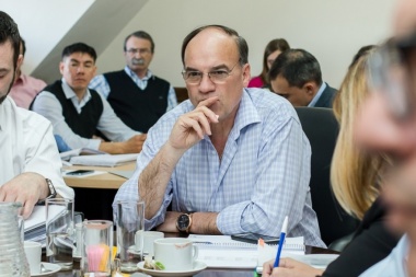 Blanco: “Somos defensores de la industria independientemente de que el color político del Gobierno pertenezca a nuestro espacio”
