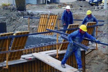 Construcción en Tierra del Fuego: crece el empleo "en blanco" pero cae el salario real