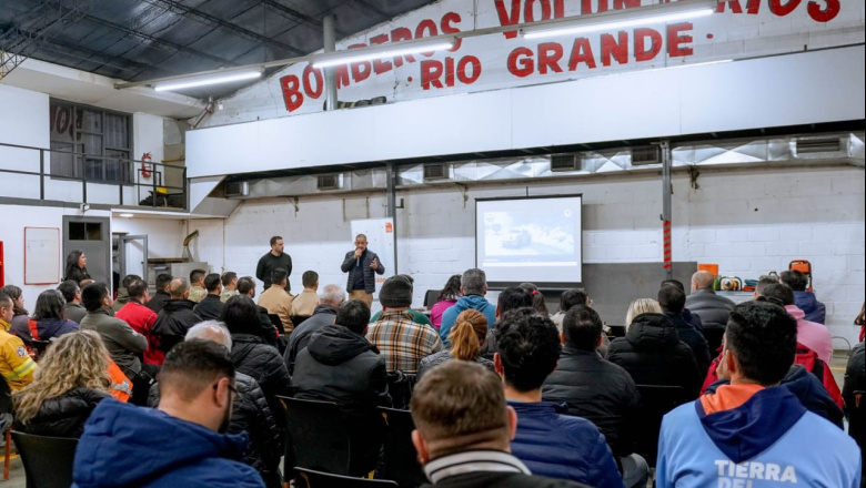 Brindaron conferencia preventiva sobre sismos a miembros del Comité Operativo de Emergencias en la provincia