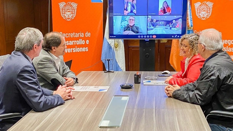 Gobierno y Newsan firmaron acuerdo para brindar capacitaciones en el sector pesquero