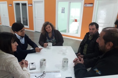 Firmaron un convenio para capacitar en oficios vinculados a la actividad industrial