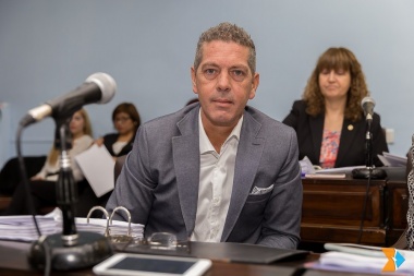 "Si se aprueba la entrega de las tierras vamos a impulsar una ley de expropiación"