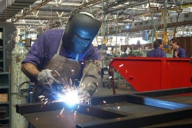 Mal comienzo de año para la industria: cayó 8,5% en enero, según informe privado
