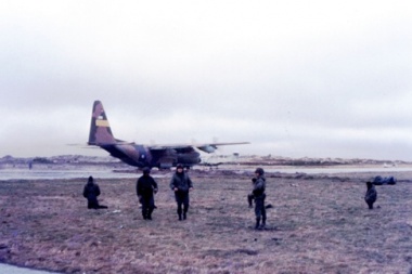Condecoran en el Congreso a veteranos de guerra de Malvinas, después de 36 años