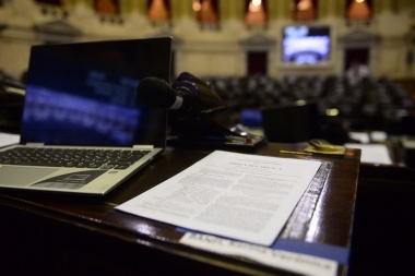 Ingresó al Congreso el proyecto del Gobierno para que 24 ciudades sean "capitales alternas"