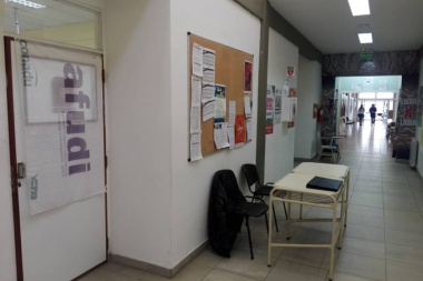 Docentes universitarios fueguinos se suman al paro de 48 horas anunciado por la CONADU