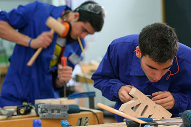 “Procel”, el nuevo programa del Gobierno para desempleados fueguinos que otorgará 15 mil pesos