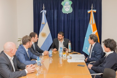 Ushuaia accedió a un crédito de 35 millones del Banco Macro para transporte y obras públicas