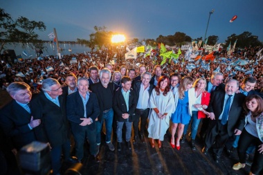 Bertone se sumó al acto por el 'Día de la Lealtad' encabezado por Alberto Fernández