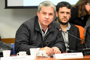 “La política exterior de Macri se puso al servicio de los intereses británicos”