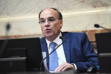 Blanco en el Senado: “Las deudas no se pagan con palabras y promesas devaluadas”