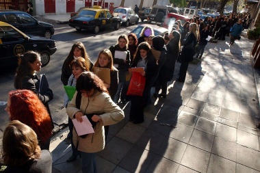 La desocupación afecta más a las mujeres, según relevamiento del INDEC
