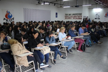 Más de 1.500 personas de toda la provincia iniciaron el curso de ingreso a la UNTDF